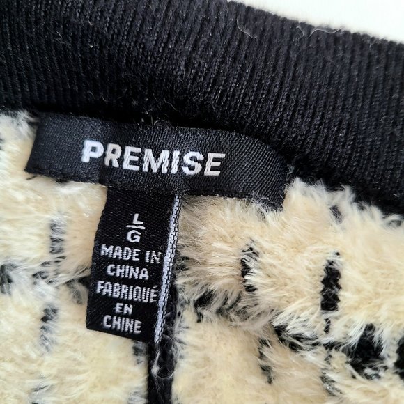 Premise black and beige fuzzy warm skirt. - Picture 7 of 11